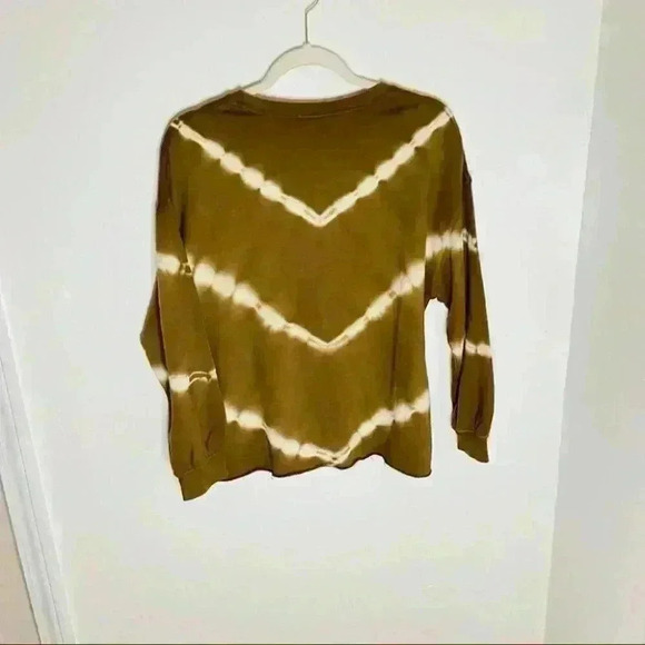 NWT Rails Reeves Tie Dye Sweatshirt In Ivory Chevron Stripe - Picture 3 of 8